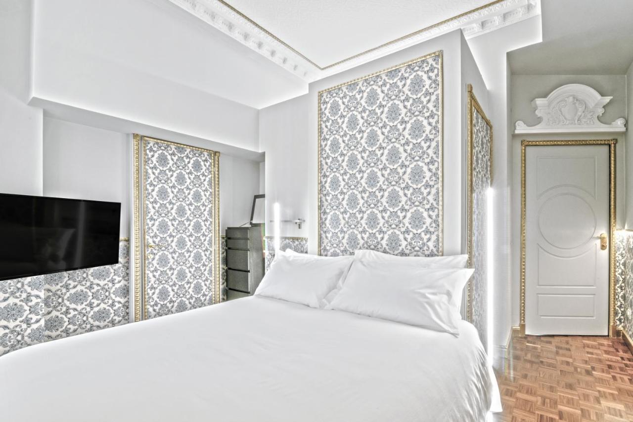 Riviere Private Rooms Alla Scala Milan Exterior photo